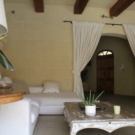 Tonella Bed & Breakfast
