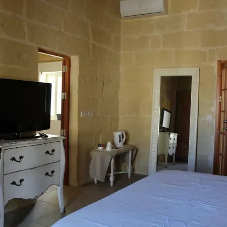Tonella Bed & Breakfast
